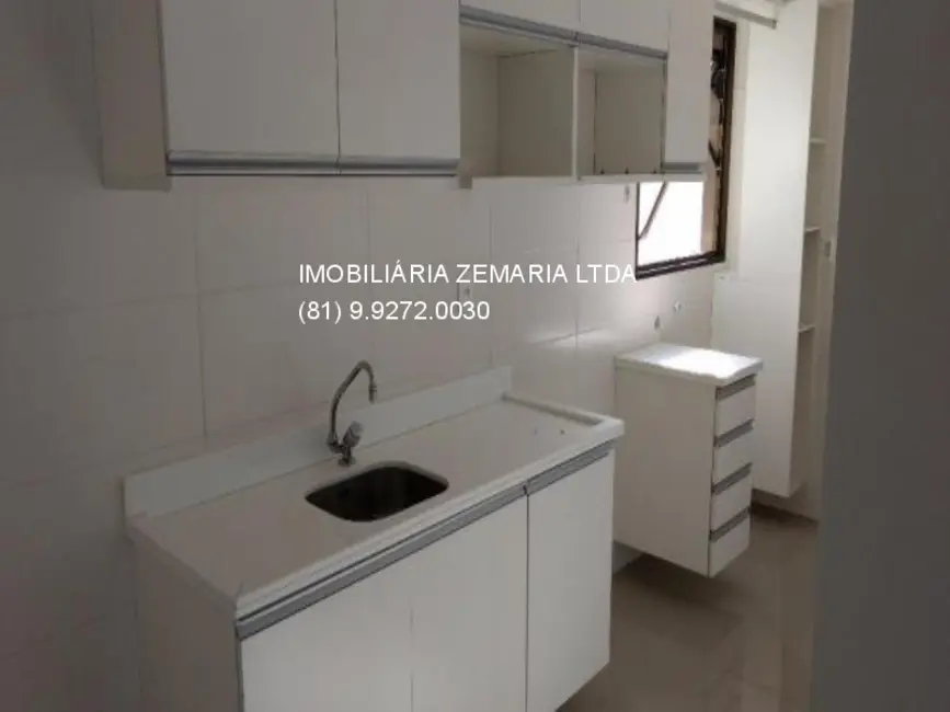 Foto 2 de Apartamento com 2 quartos à venda, 70m2 em Recife - PE