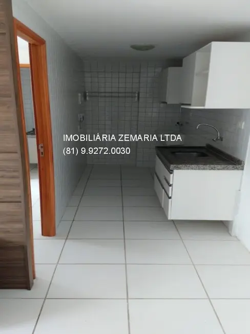 Foto 3 de Apartamento com 1 quarto à venda, 30m2 em Casa Forte, Recife - PE
