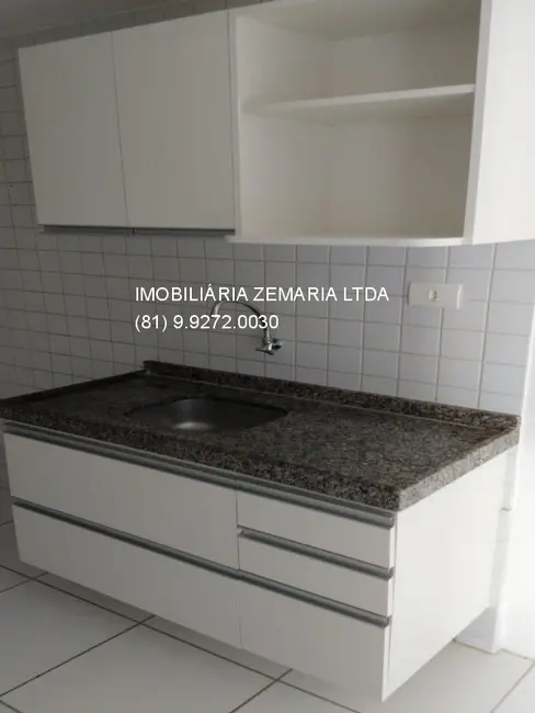 Foto 4 de Apartamento com 1 quarto à venda, 30m2 em Casa Forte, Recife - PE