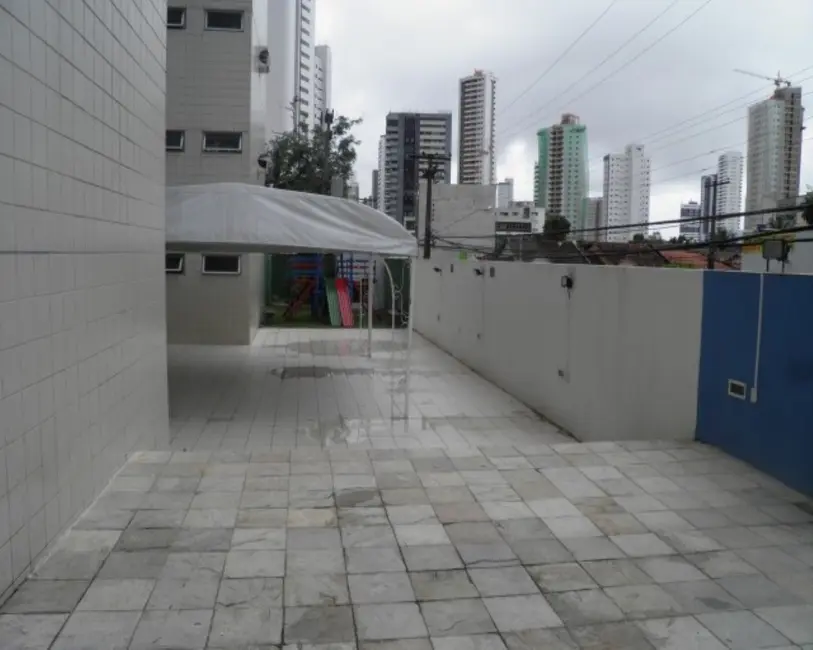 Foto 2 de Apartamento com 3 quartos à venda, 70m2 em Madalena, Recife - PE