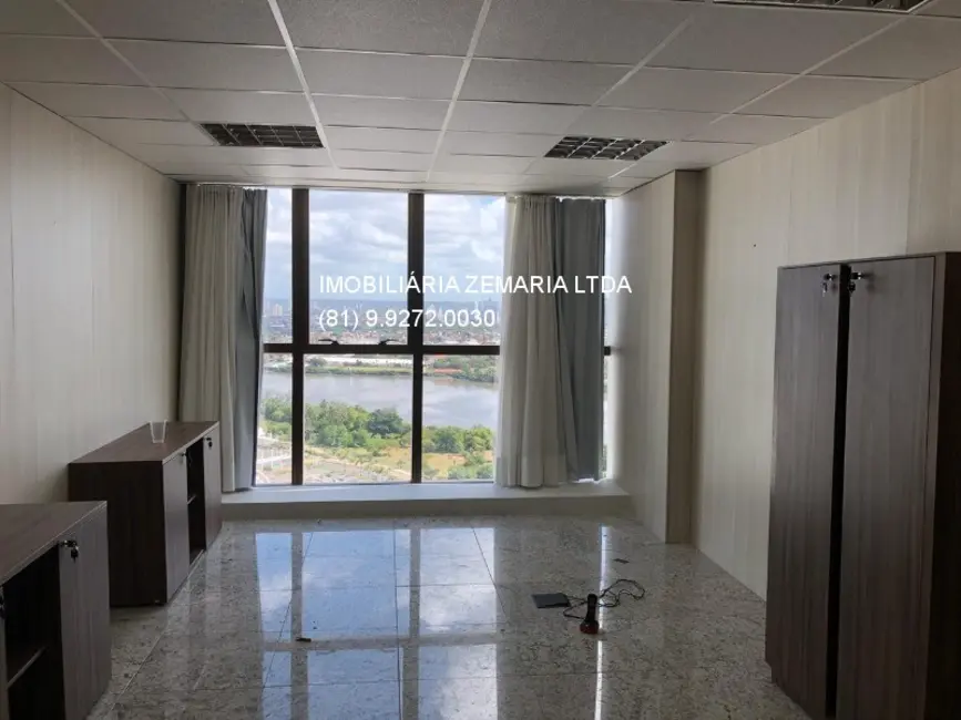 Foto 2 de Sala Comercial à venda e para alugar, 36m2 em Pina, Recife - PE