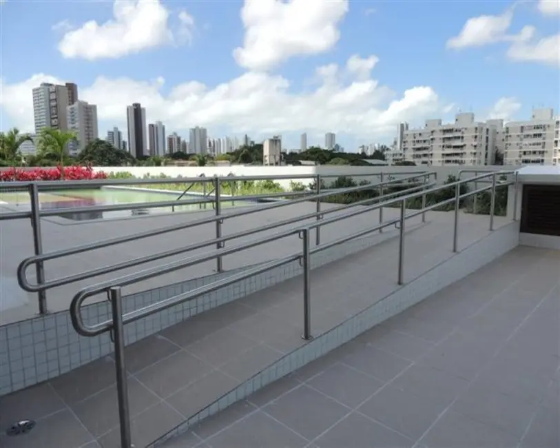Foto 5 de Apartamento com 4 quartos à venda, 229m2 em Torre, Recife - PE