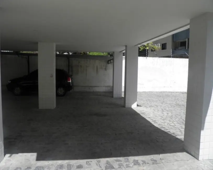 Foto 5 de Apartamento com 2 quartos à venda, 80m2 em Aflitos, Recife - PE