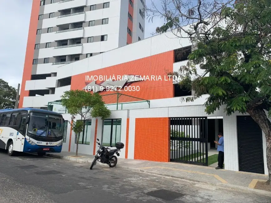 Foto 2 de Apartamento com 4 quartos à venda, 107m2 em Tamarineira, Recife - PE
