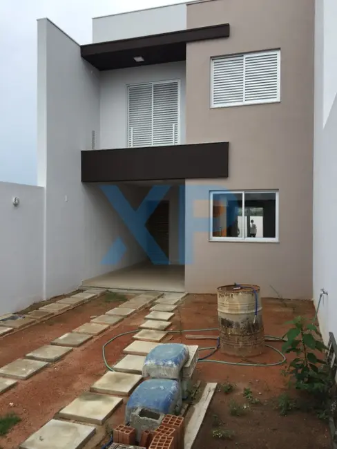 Foto 1 de Casa com 3 quartos à venda, 140m2 em Rancho Alegre, Divinopolis - MG
