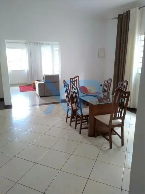 Casa com 3 quartos à venda, 120m2 em Manoel Valinhas, Divinopolis - MG - imagem 3 Foto 3 de Casa com 3 quartos à venda, 120m2 em Manoel Valinhas, Divinopolis - MG