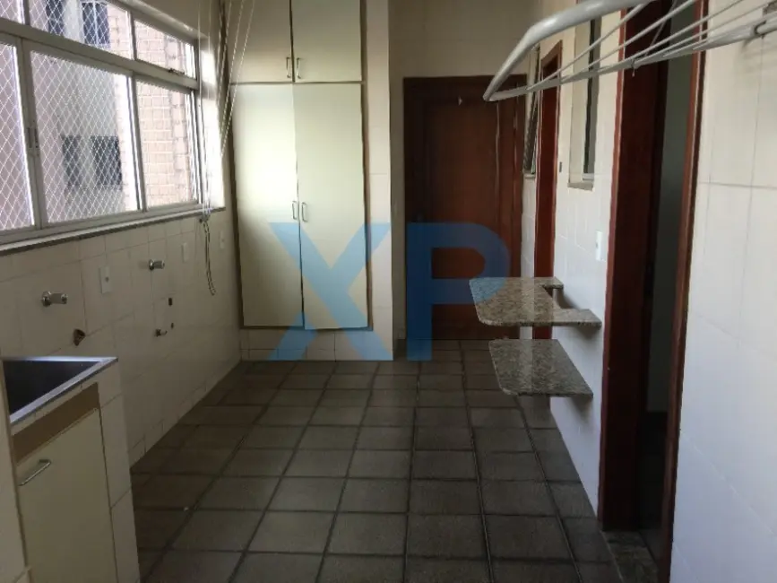 Apartamento com 4 quartos à venda, 240m2 em Centro, Divinopolis - MG - imagem 8 Foto 8 de Apartamento com 4 quartos à venda, 240m2 em Centro, Divinopolis - MG