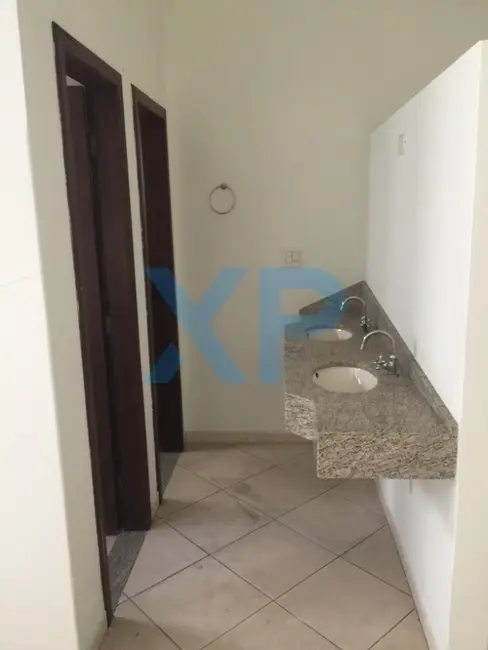 Loja à venda, 170m2 em Santo Antônio, Divinopolis - MG - imagem 4 Foto 4 de Loja à venda, 170m2 em Santo Antônio, Divinopolis - MG