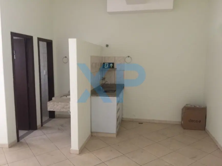 Loja à venda, 170m2 em Santo Antônio, Divinopolis - MG - imagem 8 Foto 8 de Loja à venda, 170m2 em Santo Antônio, Divinopolis - MG