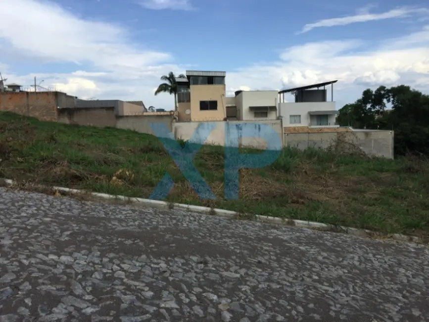 Foto 1 de Terreno / Lote à venda, 360m2 em Rancho Alegre, Divinopolis - MG