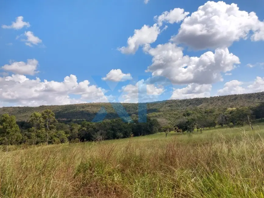 Foto 1 de Fazenda / Haras com 2 quartos à venda, 60m2 em Morada Nova De Minas - MG