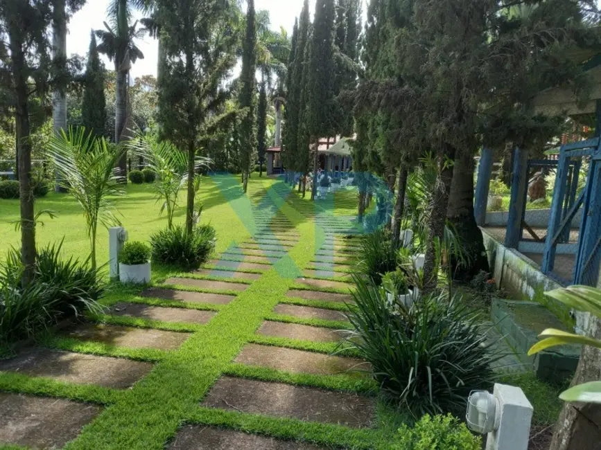 Sítio / Rancho com 4 quartos à venda, 450m2 em Área Rural de Divinópolis, Divinopolis - MG - imagem 3 Foto 3 de Sítio / Rancho com 4 quartos à venda, 450m2 em Área Rural de Divinópolis, Divinopolis - MG