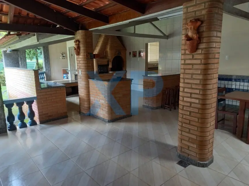 Sítio / Rancho com 4 quartos à venda, 450m2 em Área Rural de Divinópolis, Divinopolis - MG - imagem 4 Foto 4 de Sítio / Rancho com 4 quartos à venda, 450m2 em Área Rural de Divinópolis, Divinopolis - MG