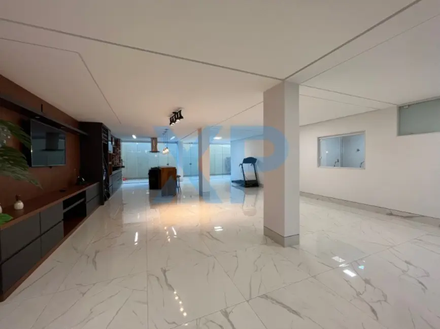 Casa com 4 quartos à venda, 380m2 em Sidil, Divinopolis - MG - imagem 3 Foto 3 de Casa com 4 quartos à venda, 380m2 em Sidil, Divinopolis - MG