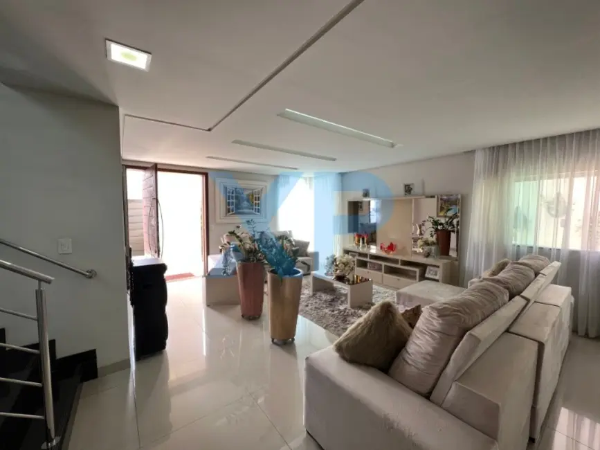 Casa com 5 quartos à venda, 330m2 em Santa Tereza, Divinopolis - MG - imagem 3 Foto 3 de Casa com 5 quartos à venda, 330m2 em Santa Tereza, Divinopolis - MG