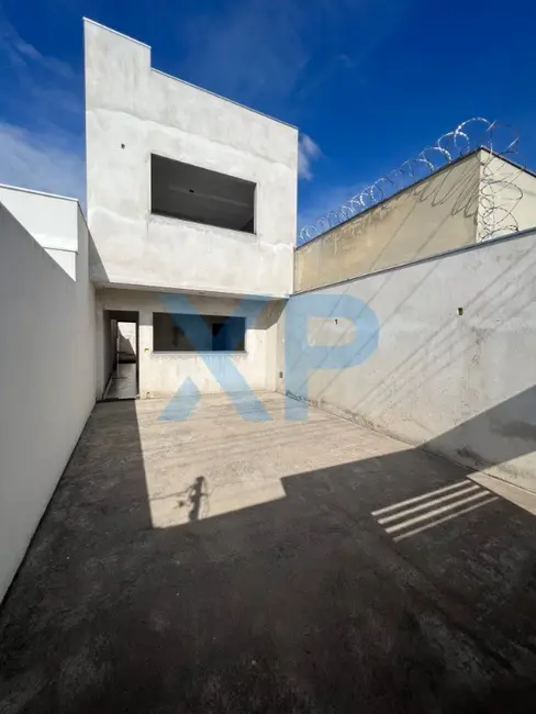 Foto 3 de Casa com 3 quartos à venda, 132m2 em São Roque, Divinopolis - MG