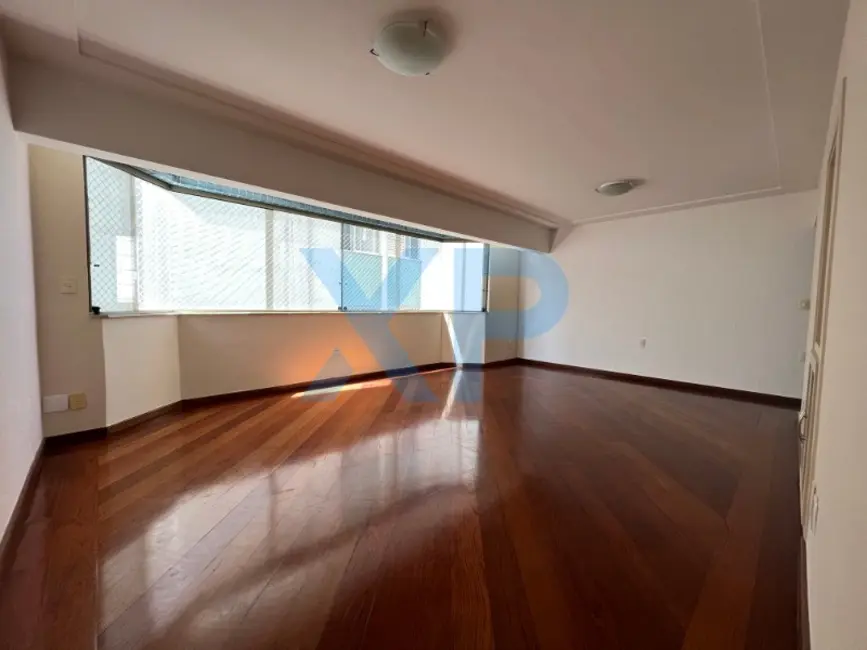 Apartamento com 3 quartos à venda, 140m2 em Centro, Divinopolis - MG - imagem 3 Foto 3 de Apartamento com 3 quartos à venda, 140m2 em Centro, Divinopolis - MG