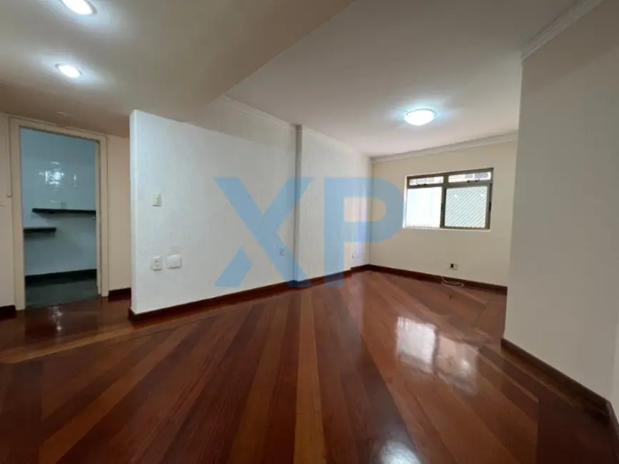 Apartamento com 3 quartos à venda, 140m2 em Centro, Divinopolis - MG - imagem 5 Foto 5 de Apartamento com 3 quartos à venda, 140m2 em Centro, Divinopolis - MG