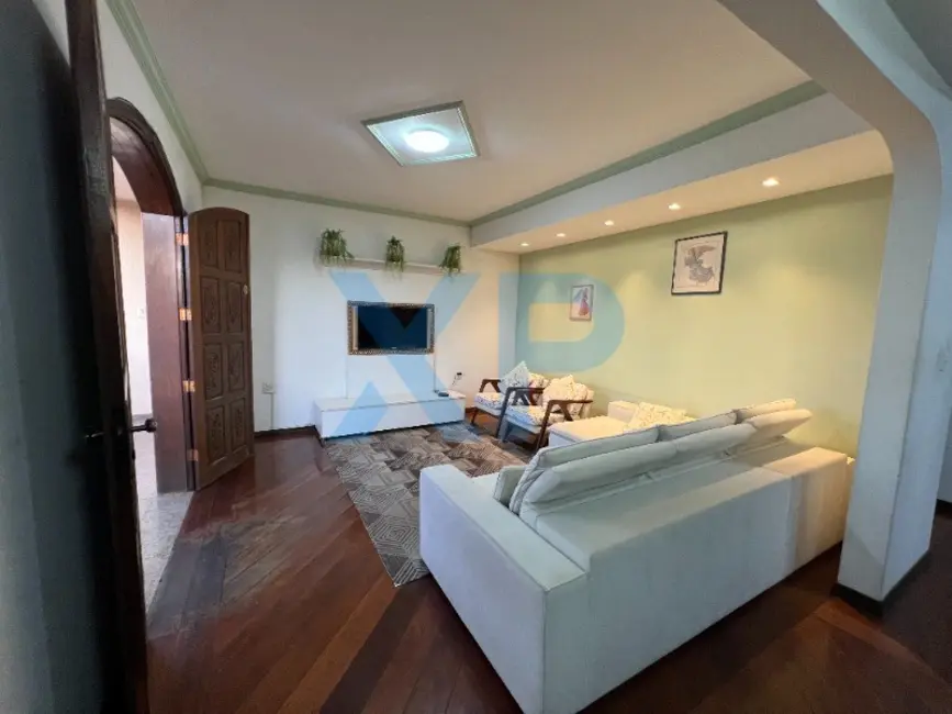 Foto 1 de Casa com 4 quartos à venda, 780m2 em São Sebastião, Divinopolis - MG