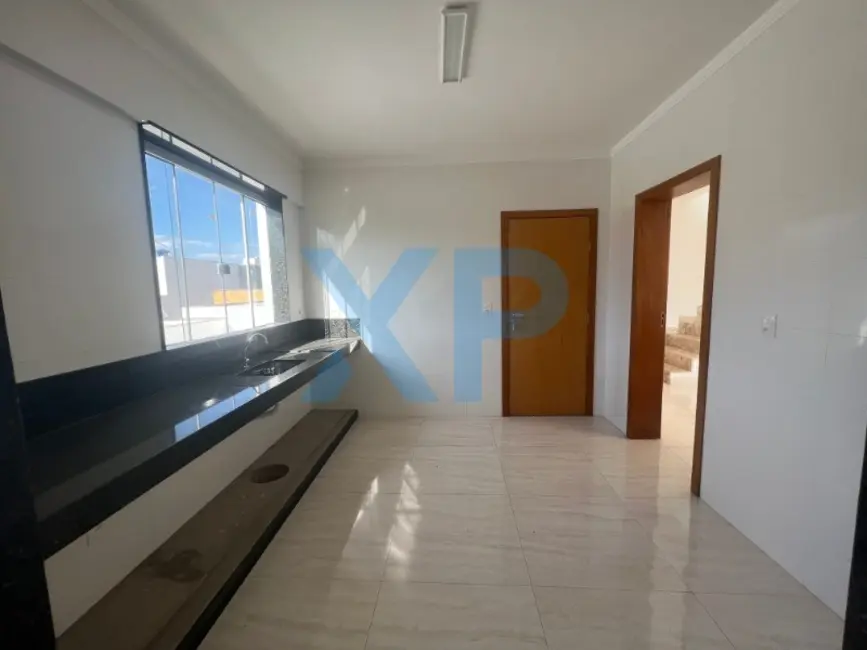 Foto 6 de Apartamento com 4 quartos à venda, 210m2 em Sidil, Divinopolis - MG