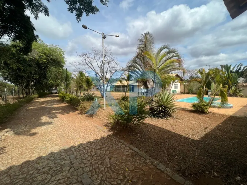 Foto 3 de Chácara com 4 quartos à venda, 120m2 em Sao Sebastiao Do Oeste - MG