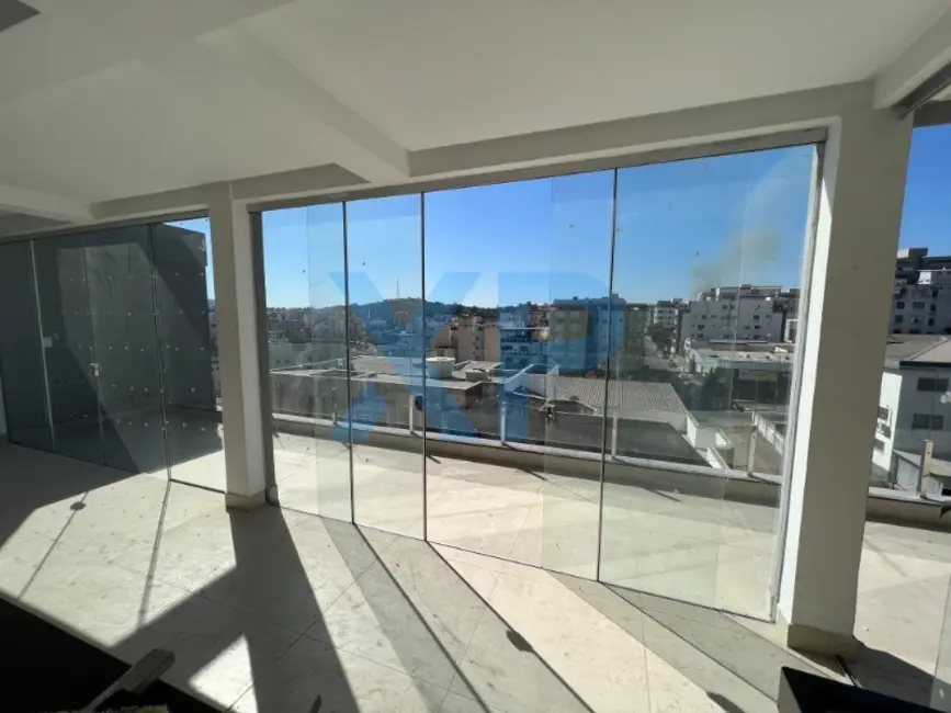 Apartamento com 3 quartos à venda, 210m2 em Santo Antônio, Divinopolis - MG - imagem 4 Foto 4 de Apartamento com 3 quartos à venda, 210m2 em Santo Antônio, Divinopolis - MG