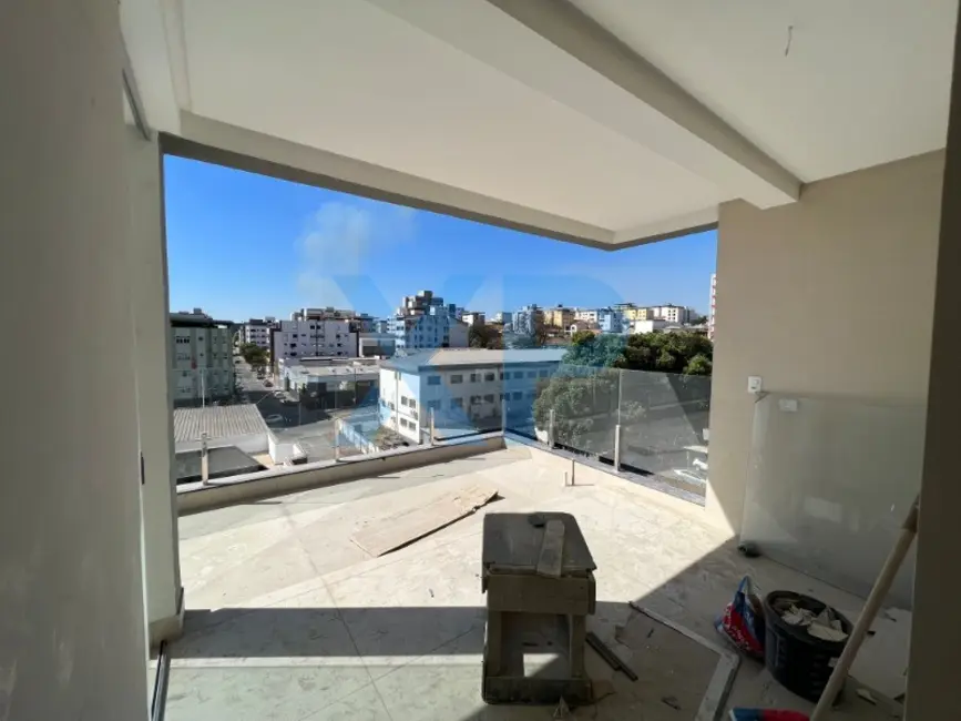 Apartamento com 3 quartos à venda, 210m2 em Santo Antônio, Divinopolis - MG - imagem 8 Foto 8 de Apartamento com 3 quartos à venda, 210m2 em Santo Antônio, Divinopolis - MG