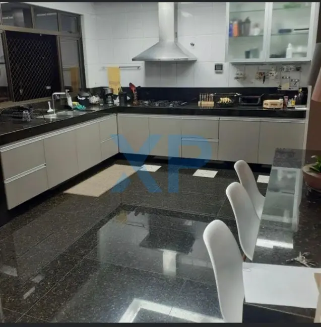 Apartamento com 3 quartos à venda, 189m2 em Centro, Divinopolis - MG - imagem 3 Foto 3 de Apartamento com 3 quartos à venda, 189m2 em Centro, Divinopolis - MG