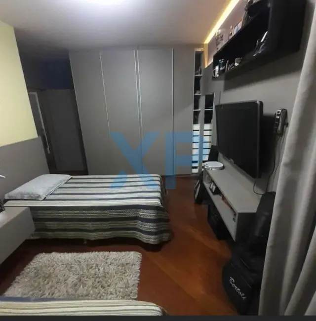 Apartamento com 3 quartos à venda, 189m2 em Centro, Divinopolis - MG - imagem 9 Foto 9 de Apartamento com 3 quartos à venda, 189m2 em Centro, Divinopolis - MG