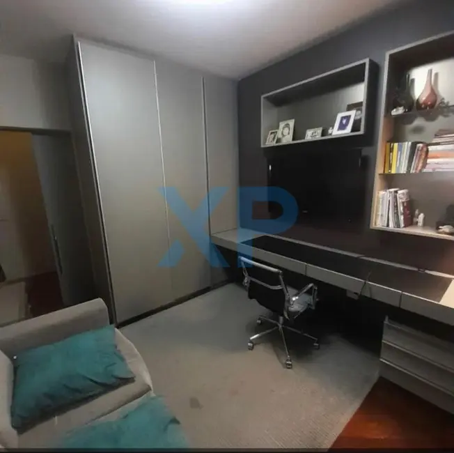 Apartamento com 3 quartos à venda, 189m2 em Centro, Divinopolis - MG - imagem 5 Foto 5 de Apartamento com 3 quartos à venda, 189m2 em Centro, Divinopolis - MG