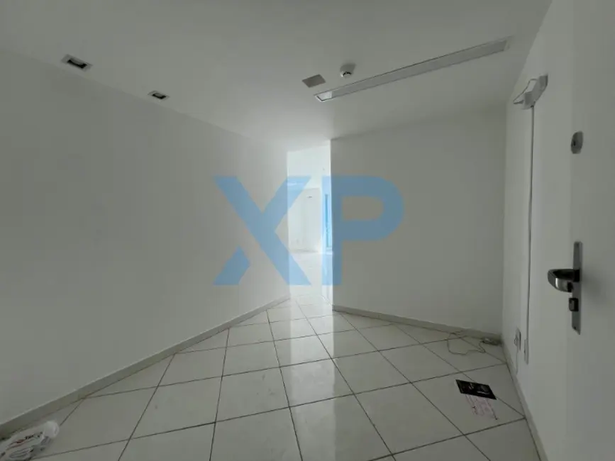 Sala Comercial à venda, 43m2 em Centro, Divinopolis - MG - imagem 3 Foto 3 de Sala Comercial à venda, 43m2 em Centro, Divinopolis - MG