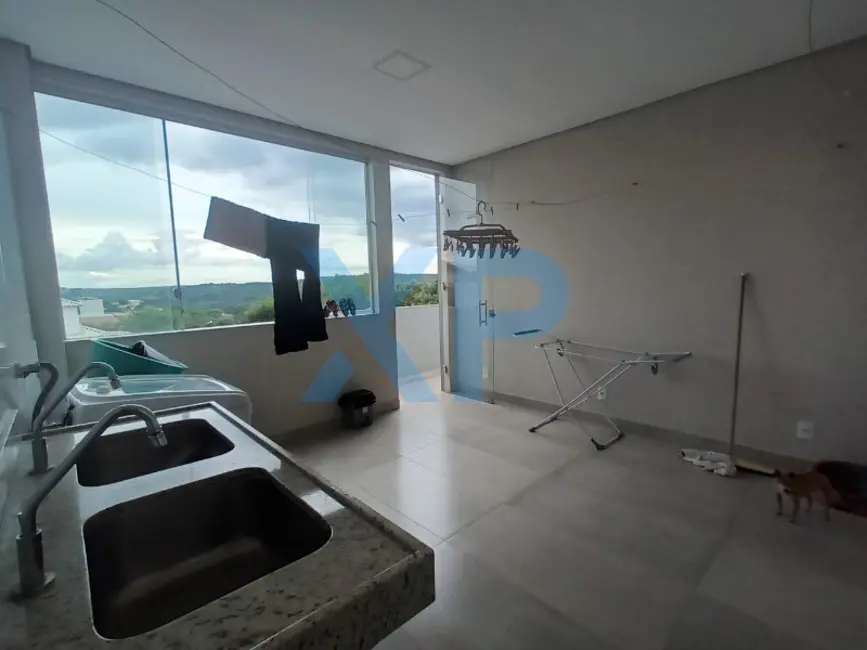 Foto 3 de Casa com 3 quartos à venda, 250m2 em Santa Marta, Divinopolis - MG