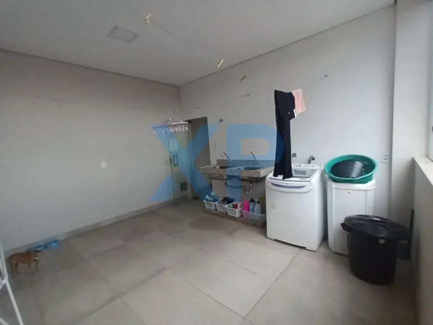 Foto 4 de Casa com 3 quartos à venda, 250m2 em Santa Marta, Divinopolis - MG