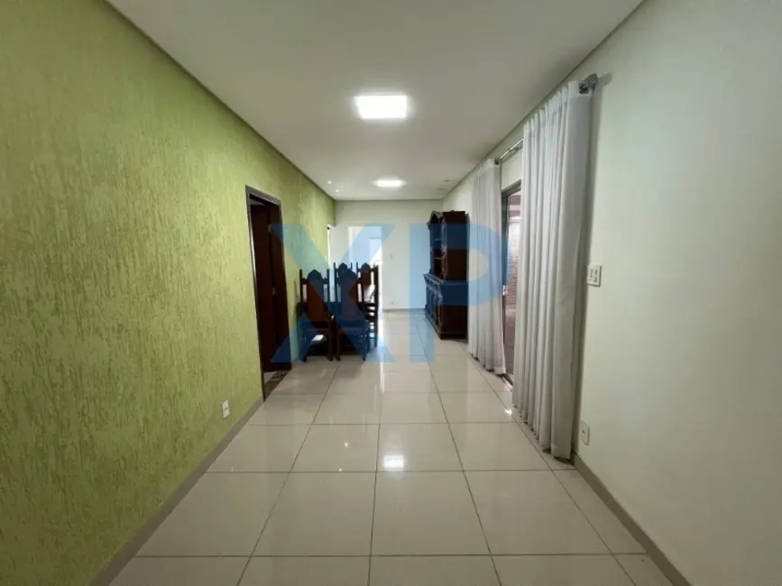 Foto 9 de Casa com 3 quartos à venda, 170m2 em Santo Antônio, Divinopolis - MG