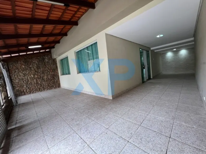 Foto 2 de Casa com 3 quartos à venda, 170m2 em Santo Antônio, Divinopolis - MG
