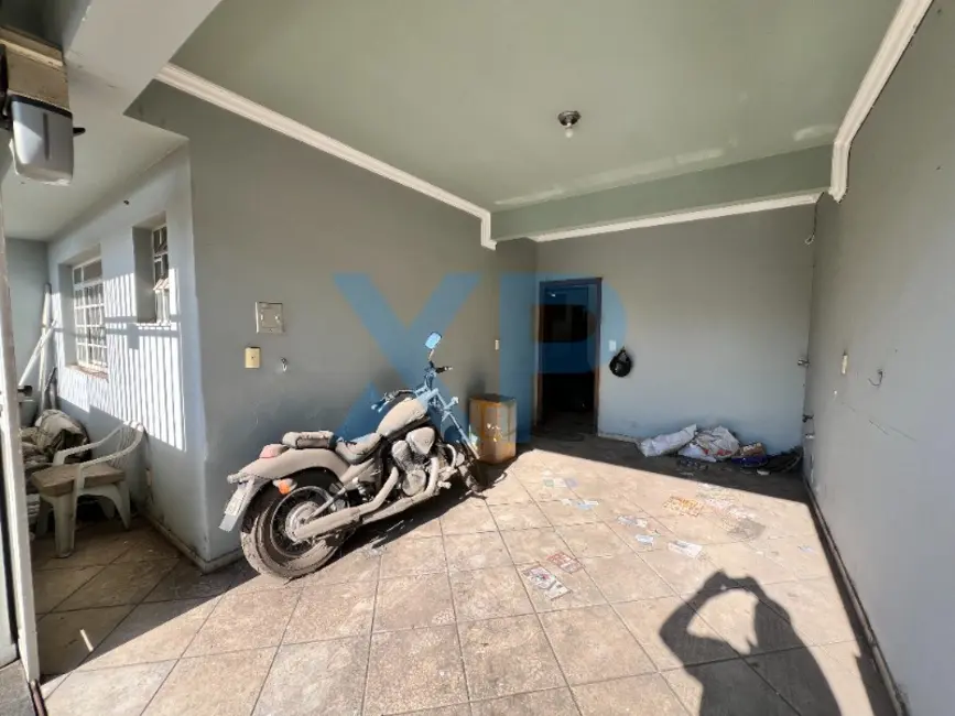 Foto 3 de Apartamento com 3 quartos à venda, 94m2 em São José, Divinopolis - MG