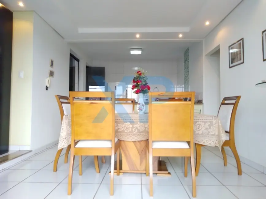 Casa com 4 quartos à venda, 318m2 em Levindo Paula Pereira, Divinopolis - MG - imagem 5 Foto 5 de Casa com 4 quartos à venda, 318m2 em Levindo Paula Pereira, Divinopolis - MG