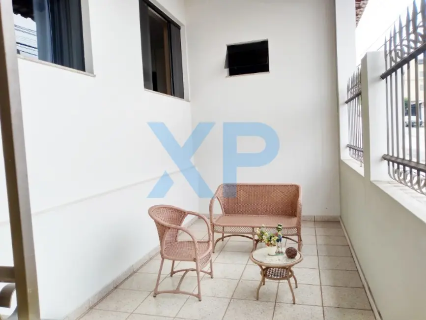 Foto 2 de Casa com 4 quartos à venda, 318m2 em Levindo Paula Pereira, Divinopolis - MG