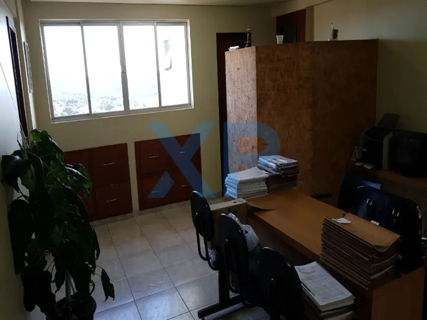 Sala Comercial à venda, 70m2 em Centro, Divinopolis - MG - imagem 3 Foto 3 de Sala Comercial à venda, 70m2 em Centro, Divinopolis - MG