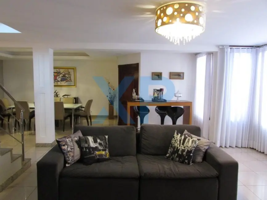 Casa com 4 quartos à venda, 580m2 em São Sebastião, Divinopolis - MG - imagem 4 Foto 4 de Casa com 4 quartos à venda, 580m2 em São Sebastião, Divinopolis - MG