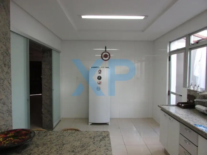 Casa com 4 quartos à venda, 580m2 em São Sebastião, Divinopolis - MG - imagem 6 Foto 6 de Casa com 4 quartos à venda, 580m2 em São Sebastião, Divinopolis - MG