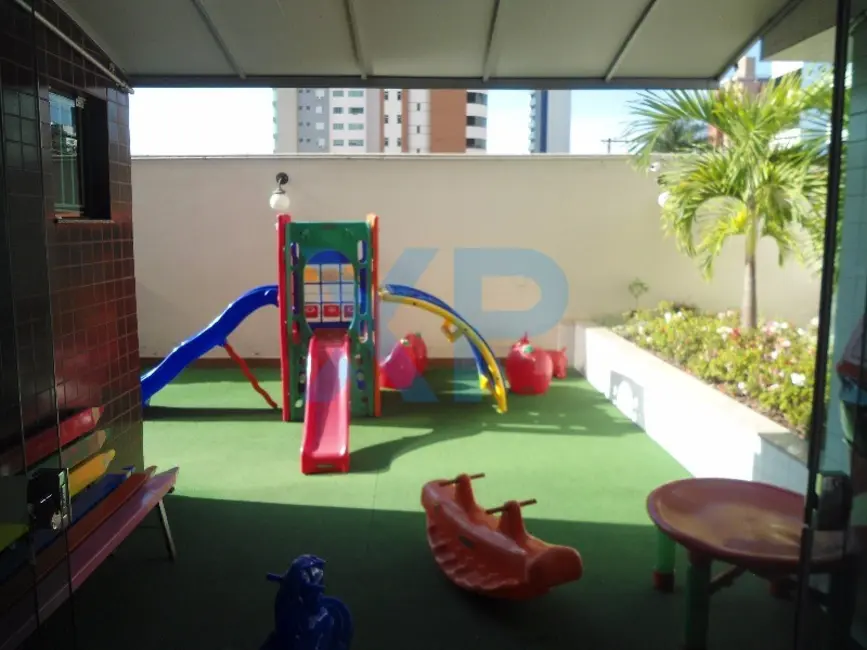 Apartamento com 4 quartos à venda, 150m2 em Centro, Divinopolis - MG - imagem 5 Foto 5 de Apartamento com 4 quartos à venda, 150m2 em Centro, Divinopolis - MG