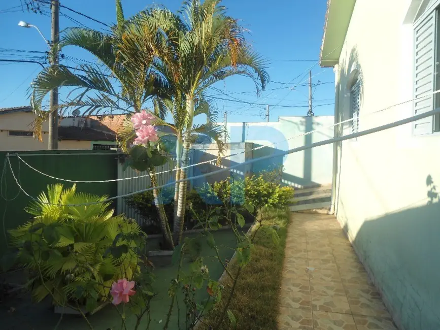 Foto 2 de Casa com 3 quartos à venda, 250m2 em Nossa Senhora das Graças, Divinopolis - MG