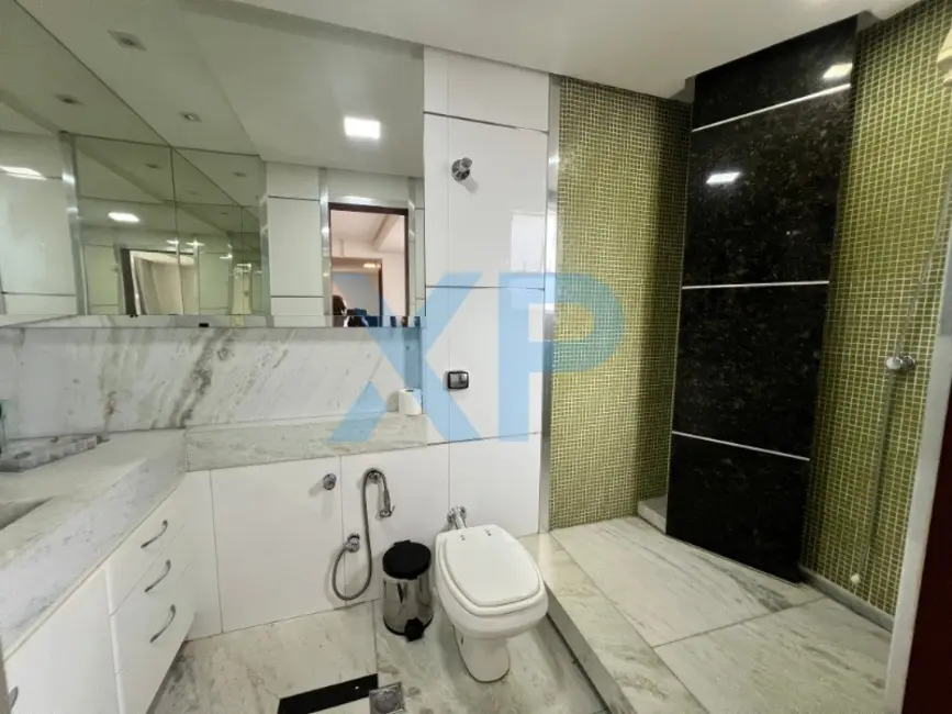 Foto 9 de Apartamento com 3 quartos à venda, 227m2 em Centro, Divinopolis - MG