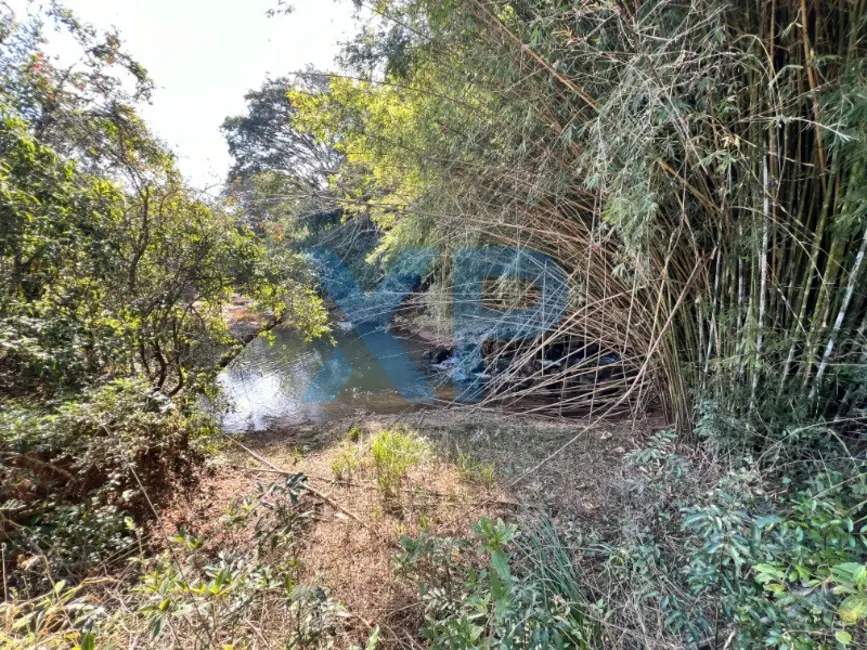 Foto 1 de Terreno / Lote à venda, 20000m2 em Área Rural de Divinópolis, Divinopolis - MG