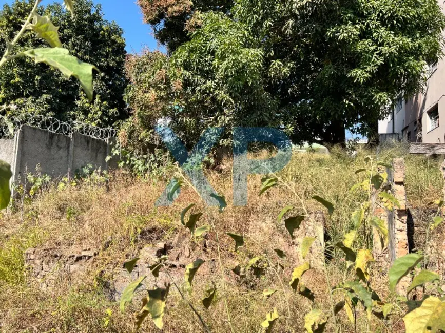 Terreno / Lote à venda, 360m2 em Porto Velho, Divinopolis - MG - imagem 8 Foto 8 de Terreno / Lote à venda, 360m2 em Porto Velho, Divinopolis - MG