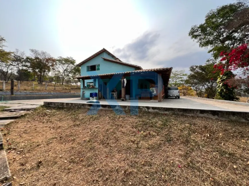 Fazenda / Haras com 5 quartos à venda, 300m2 em Área Rural de Divinópolis, Divinopolis - MG - imagem 8 Foto 8 de Fazenda / Haras com 5 quartos à venda, 300m2 em Área Rural de Divinópolis, Divinopolis - MG