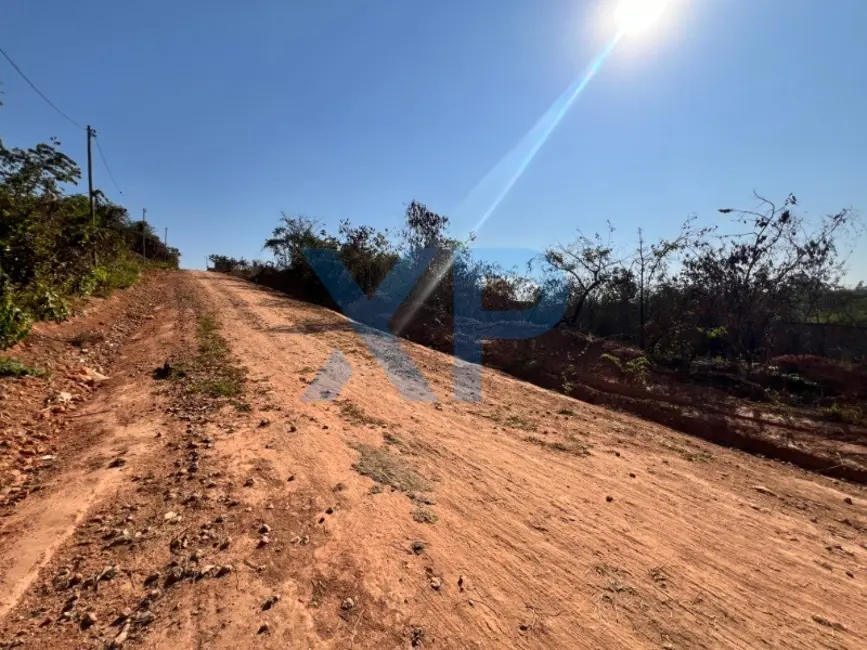 Foto 2 de Terreno / Lote à venda, 288m2 em Maria Peçanha, Divinopolis - MG