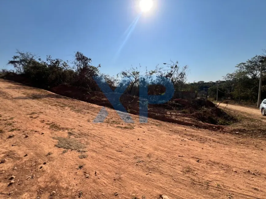 Foto 1 de Terreno / Lote à venda, 288m2 em Maria Peçanha, Divinopolis - MG