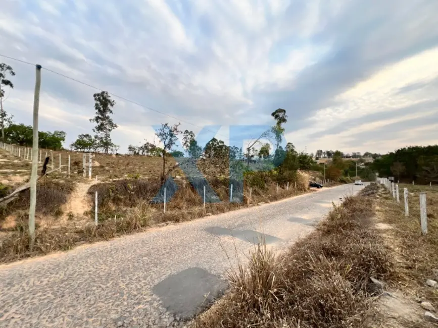 Foto 1 de Terreno / Lote à venda, 3000m2 em Divinopolis - MG